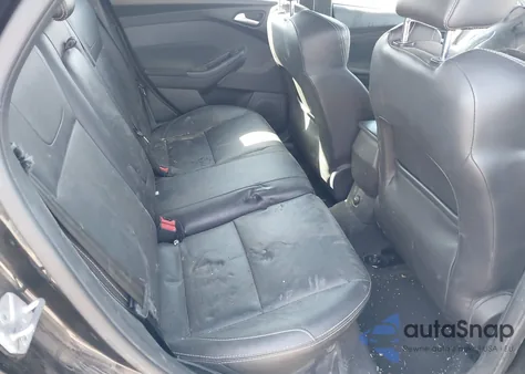 2014 Ford Focus St z USA, uszkodzony, nr VIN 1FADP3L97EL199309